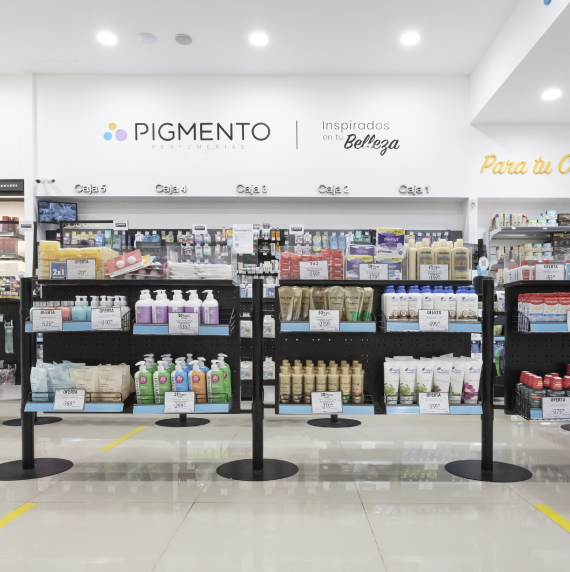foto image de frente de stand negro de chapa para productos de belleza